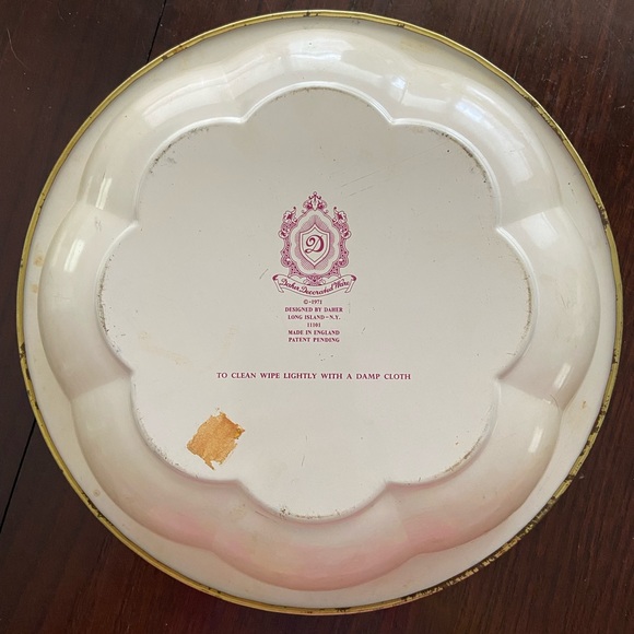 DAHER Decorated Ware Tin Shallow Bowl Intricate Detail Colorful England 1971 - Picture 5 of 8